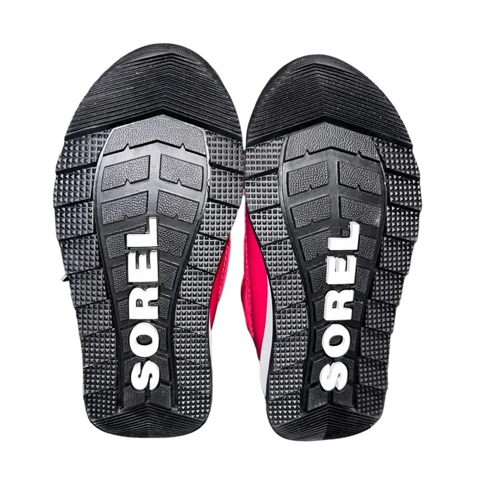 NEW Sorel Fuchsia Whitney II Short Lace Insulated Waterproof Boots size 9